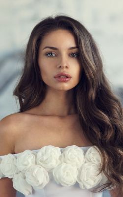 Portrait of prety lady